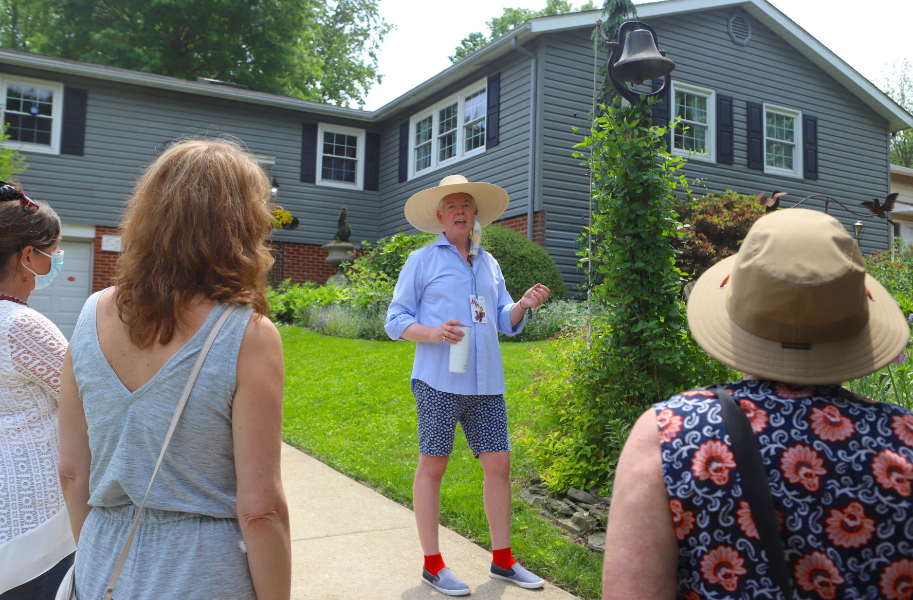 Newark Garden Tour